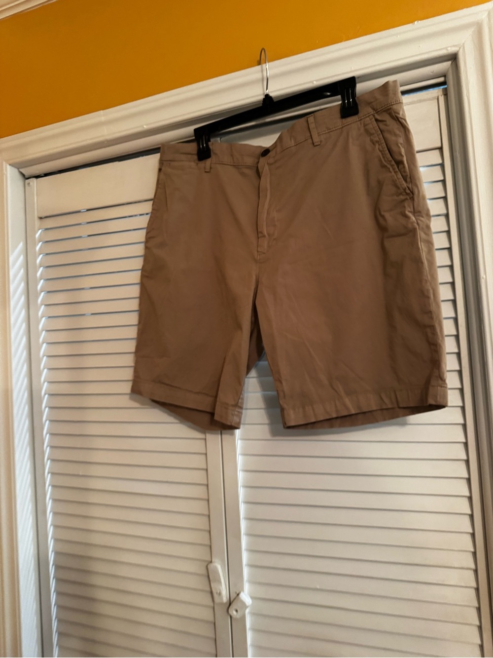 Goodthreads Flat-Front Tan Shorts